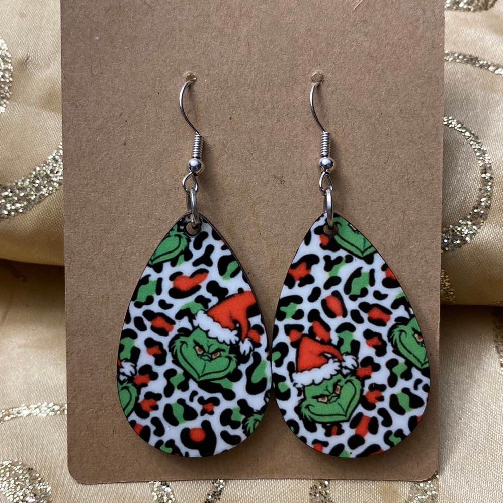 Grinch earrings